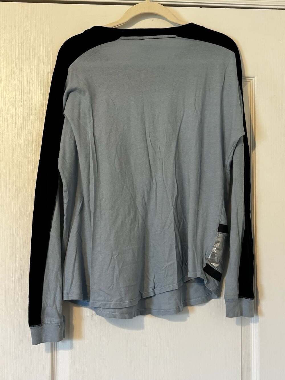 Victoria's Secret Pink Varsity Crew Bling Foil Tee Long Sleeve Blue/Black Size M - Picture 4 of 4